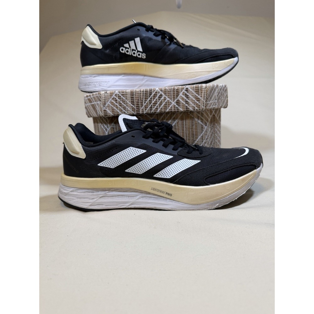 Adidas Womens Size 10  Adizero Boston 10 Running Shoes H67515 Black White